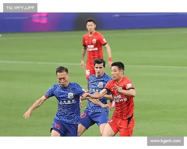 中超28轮精彩纷呈豪门球队激战图景展现焦点对决与争冠激情 中超28轮精彩纷呈豪门球队激战图景展现焦点对决与争冠激情